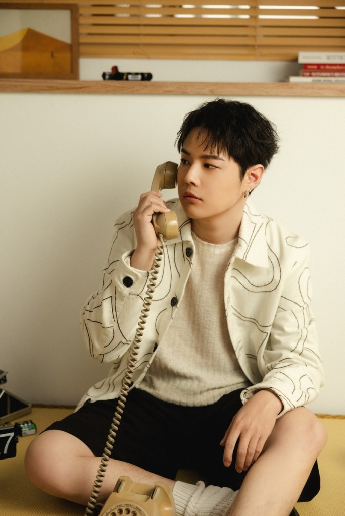 創作才子郭家瑋推出新單曲〈轉呀轉不停〉(照片提供:杰思國際娛樂)