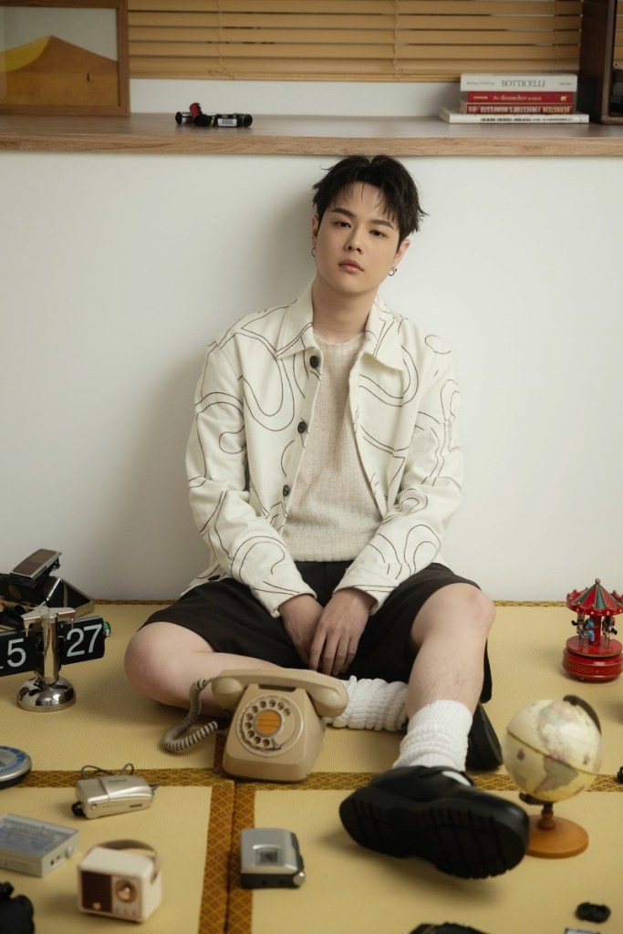 創作才子郭家瑋推出新單曲〈轉呀轉不停〉(照片提供:杰思國際娛樂)