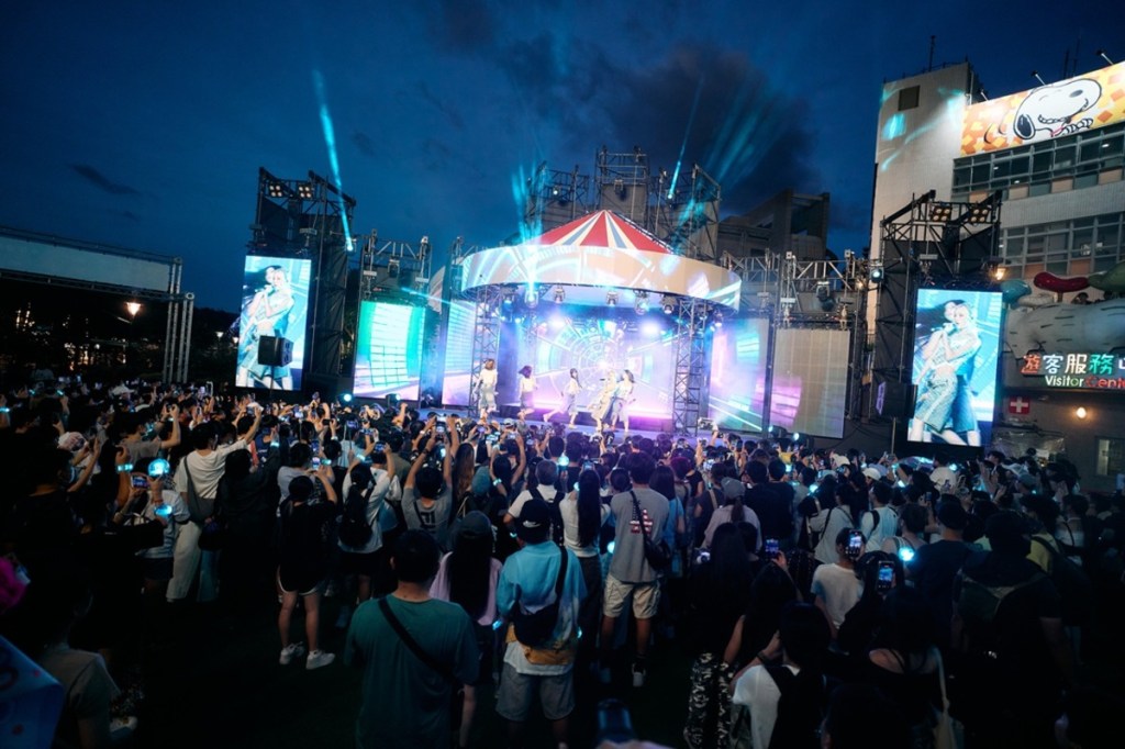 GENBLUE幻藍小熊在兒童新樂園開唱完起水槍大戰