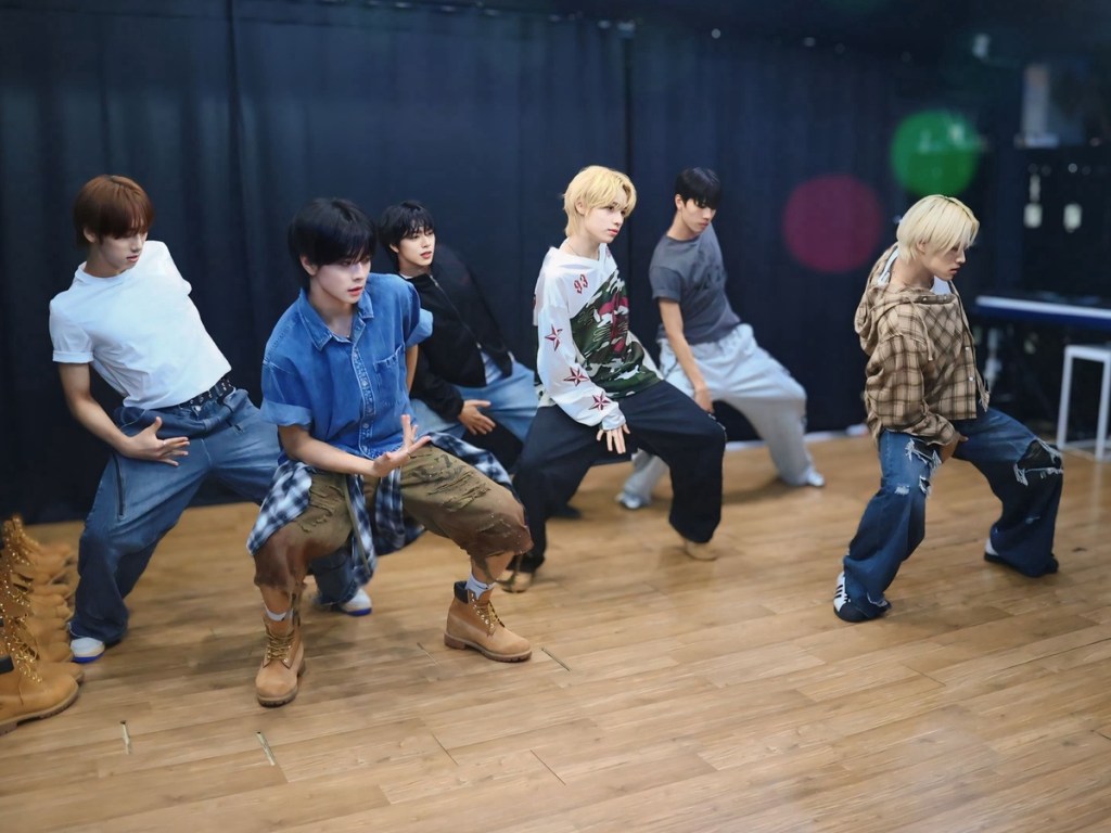 SEVENTOEIGHT赴韓受訓一個半月日操15小時「朝九晚十二」15小時如軍事化訓練