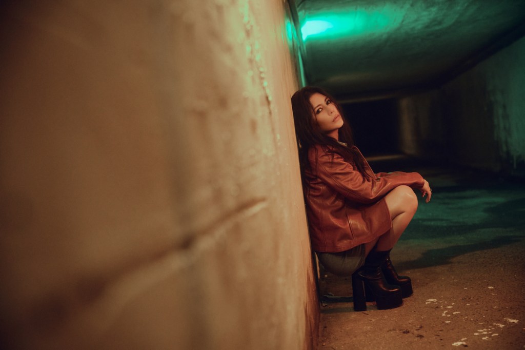 艾怡良釋出〈誰敢〉MV (照片提供:環球音樂)