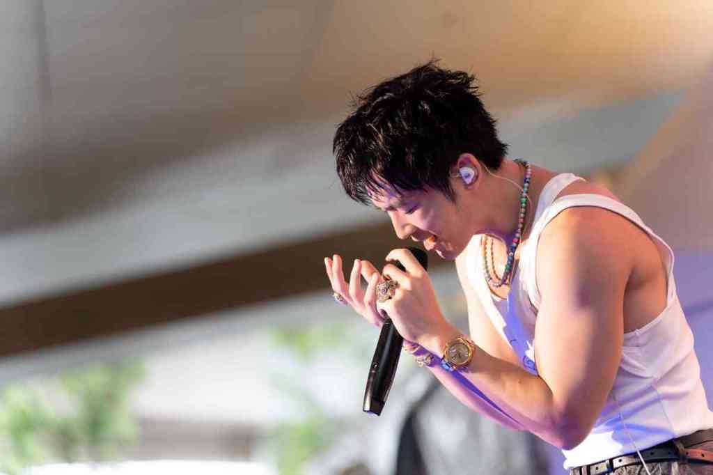 小樂首唱〈CHASING DREAMS〉送驚喜(藝和創藝 提供)