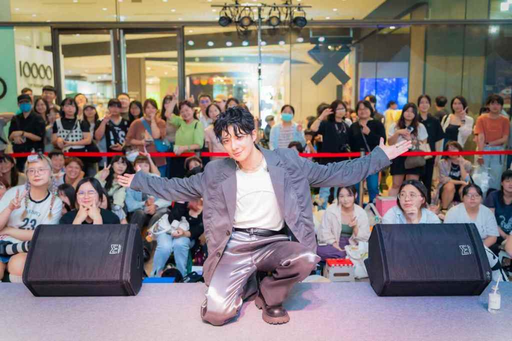 -陳竟飛演唱新歌〈美術館〉（Ease香氛提供）