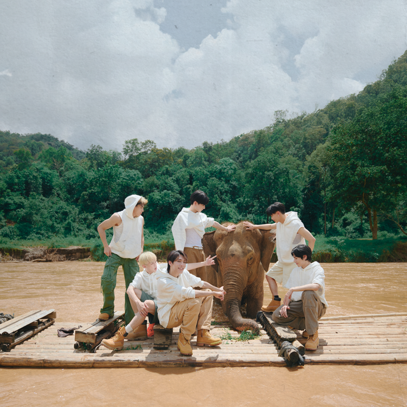 前排左起：子翔、煥鈞、佳辰；後排左起：哲言、祖安、文廷 (照片提供:索尼音樂)