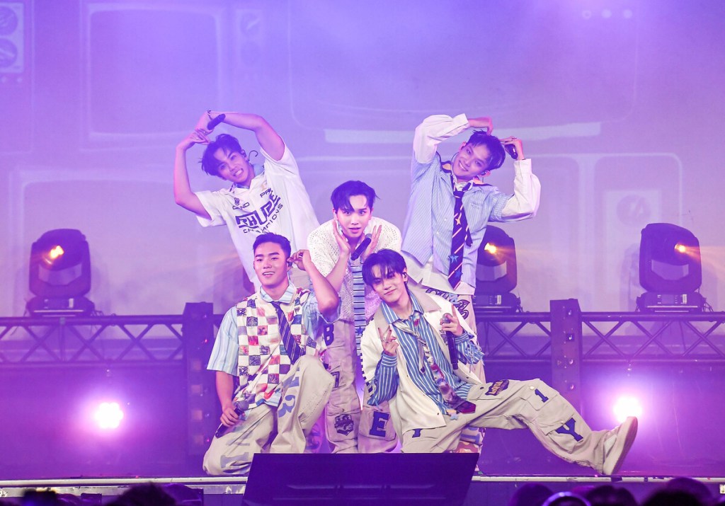 經歷過成長變化，他們始終陪伴彼此，一起走過每一個階段（圖片左起：李秉諭 須弘道 黃莑茗 盧佾暘 林毓家）（照片提供 ：寬宏藝術x種子音樂）