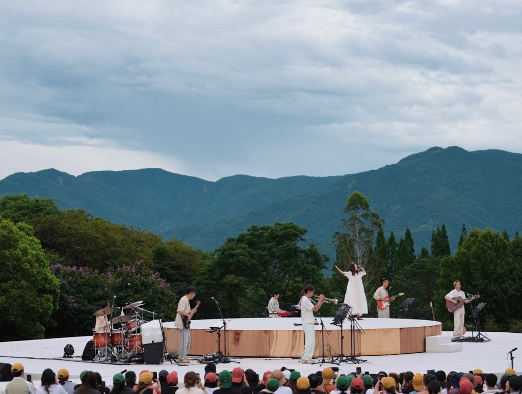 跟粉絲一起度過「末日預言」、輕颱丹娜絲來襲 迎向完美收官 田馥甄:謝謝你們一路的陪伴