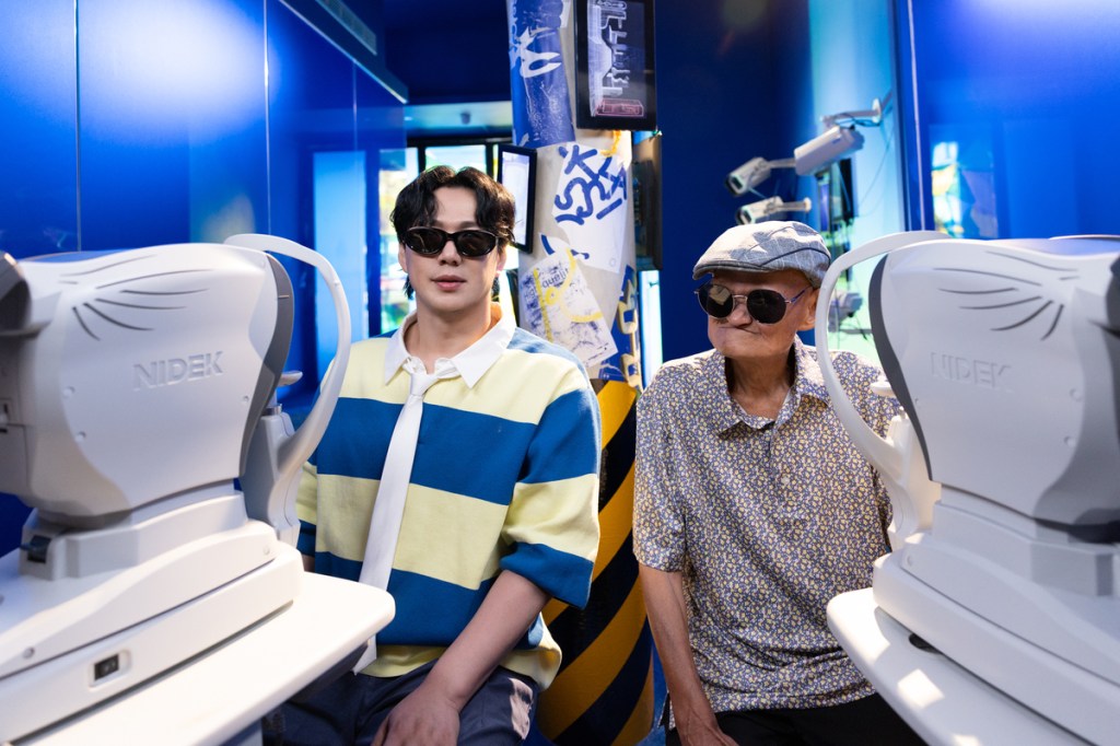 蕭煌奇登門拜訪親邀李炳輝合作新歌！〈輝煌旅行社〉MV再埋地獄梗