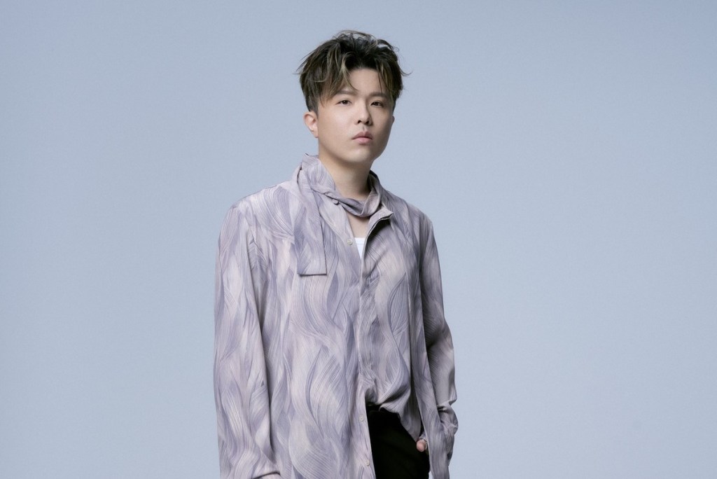 小宇宋念宇推出全新創作情歌〈記得忘了我〉！邀請黃文萱填詞