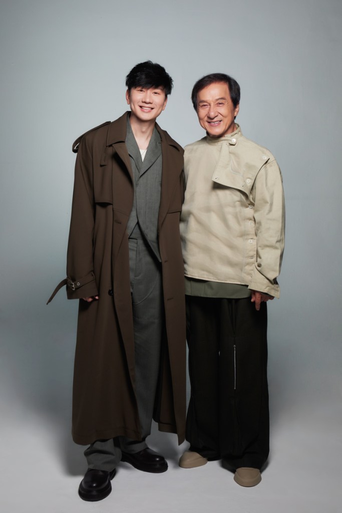 JJ 林俊傑邀請成龍合作全新單曲〈Skibidi〉(照片提供:JFJ PRODUCTIONS)