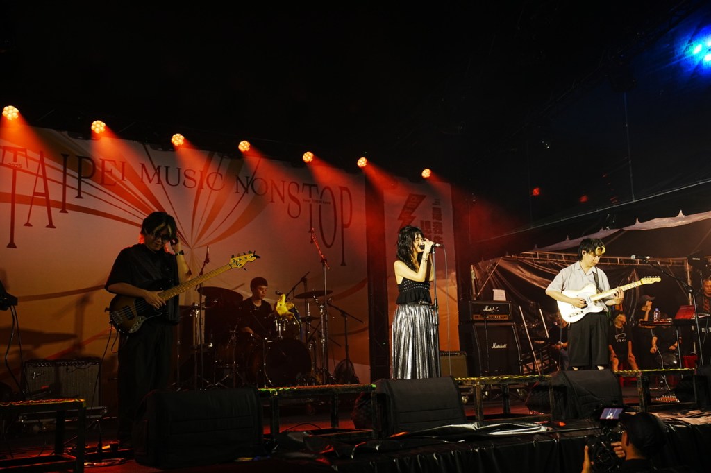 演出嘉賓 庸俗救星