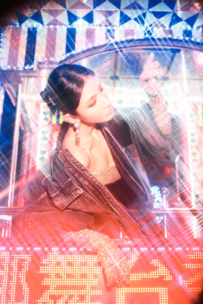 李千娜首張台語專輯首波單曲〈無法度按捺〉(照片提供:環球音樂)