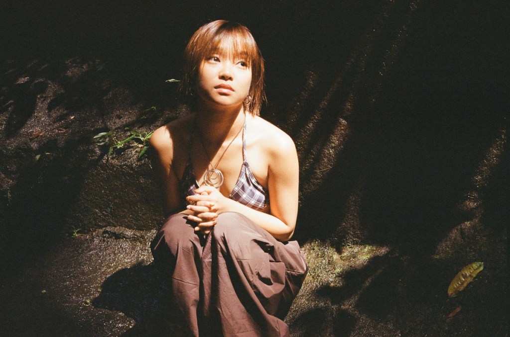 香港女聲moon tang首度來台開唱！推出首支華語單曲〈一口一〉