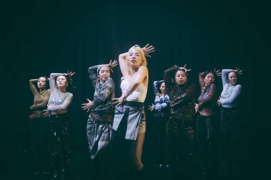 洪佩瑜首度挑戰舞曲就上癮！繼首發單曲〈不佔地方〉高度好口碑、9_23再釋出第二波單曲〈包括但不限於〉 Starr Chen、Morrison Ma擔任製作人