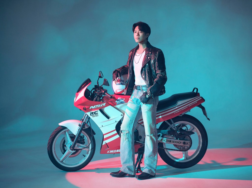 韋禮安〈愛我沒錯〉MV (照片提供:索尼音樂)