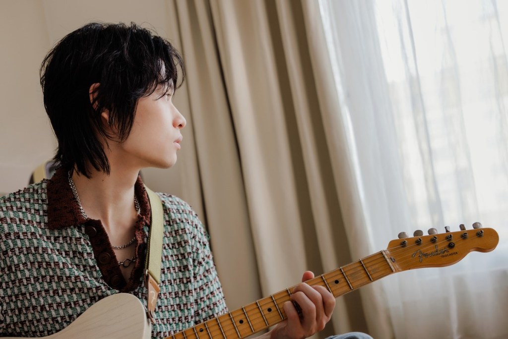 創作歌手 Jiiing 首發EP《近》！邀草東沒有派對、無菌室成員加入製作