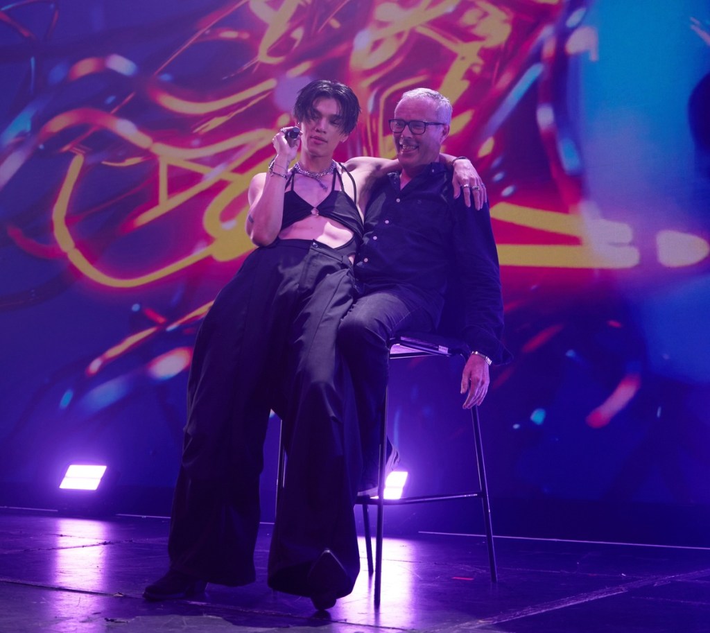 KIRE英國巡演變身Daddy殺手