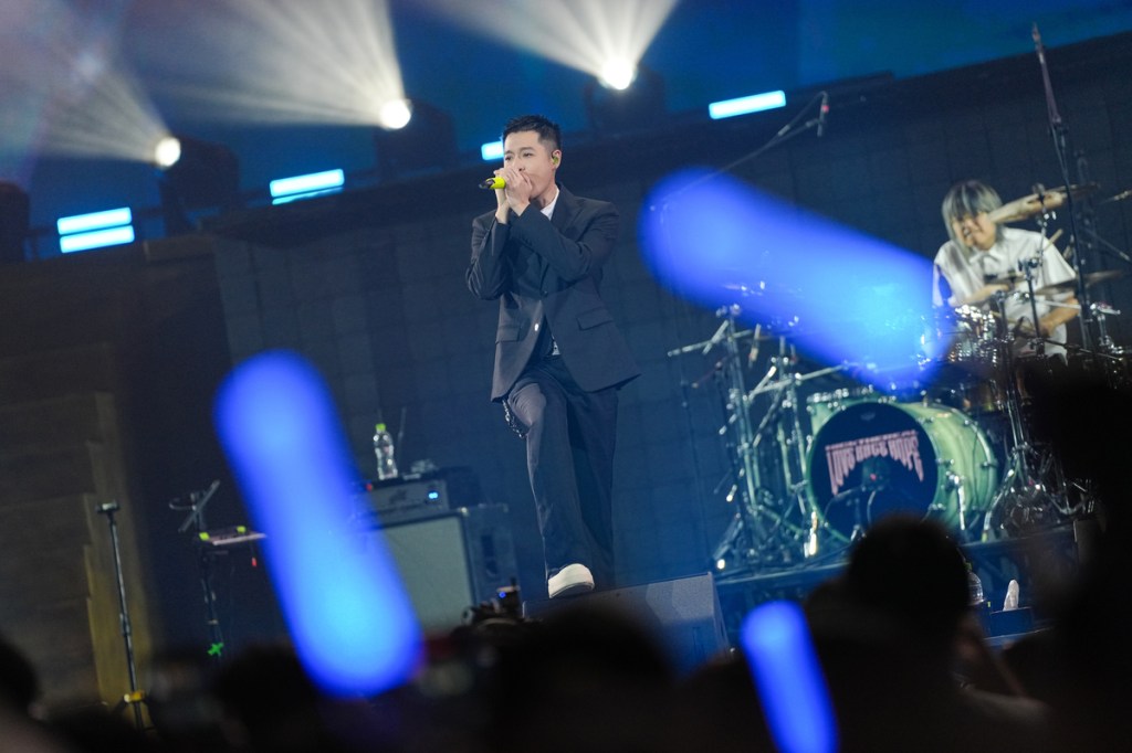 周湯豪受邀多年終帶新專輯《LOVE RAGE HOPE》搖滾演出