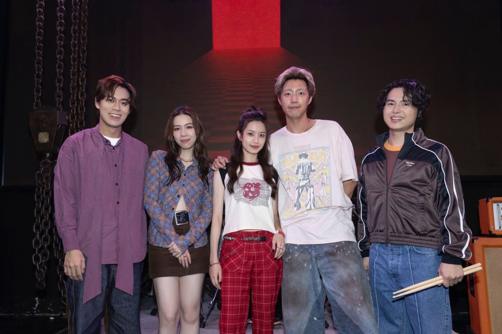 告五人推出〈將錯就對〉MV！回到10年前演出的PIPE Live Music拍攝