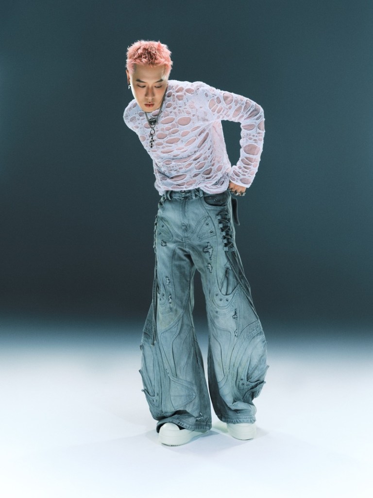 周湯豪推出首張全搖滾概念專輯《LOVE RAGE HOPE》