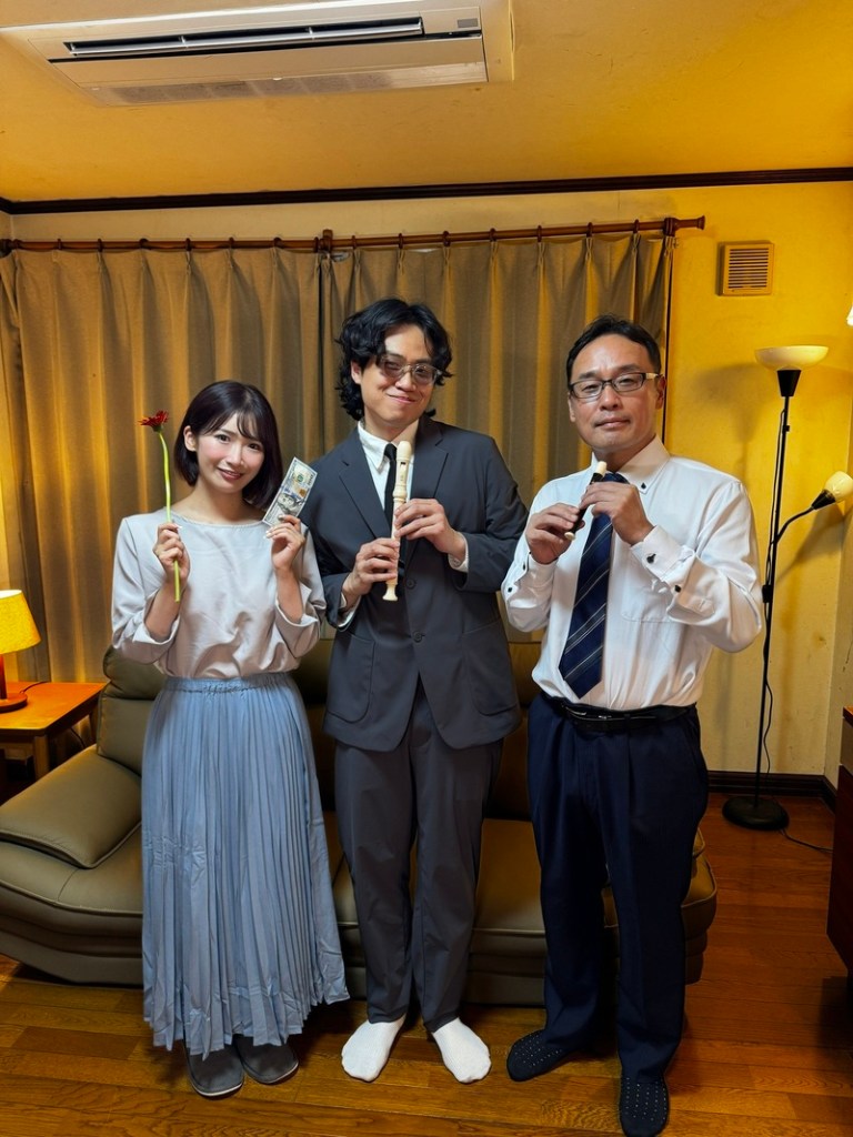 李拾壹全新單曲〈中長髮男〉 力邀AV男優「東尼大木」、AV女優「美園和花」合體拍攝MV