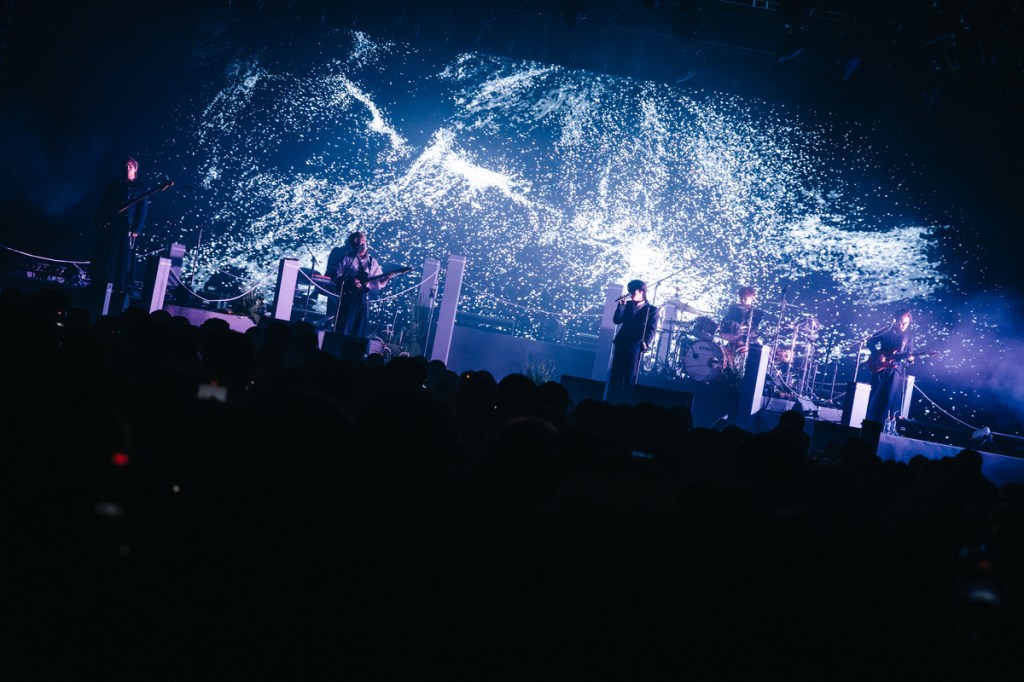 Who Cares胡凱兒《初來．橋》開唱！呈現從黑夜走向黎明的情緒旅程