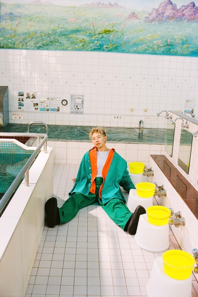 鄭興公開第四張專輯名稱《尋找鄭先生》(照片提供:好的秋工作室)