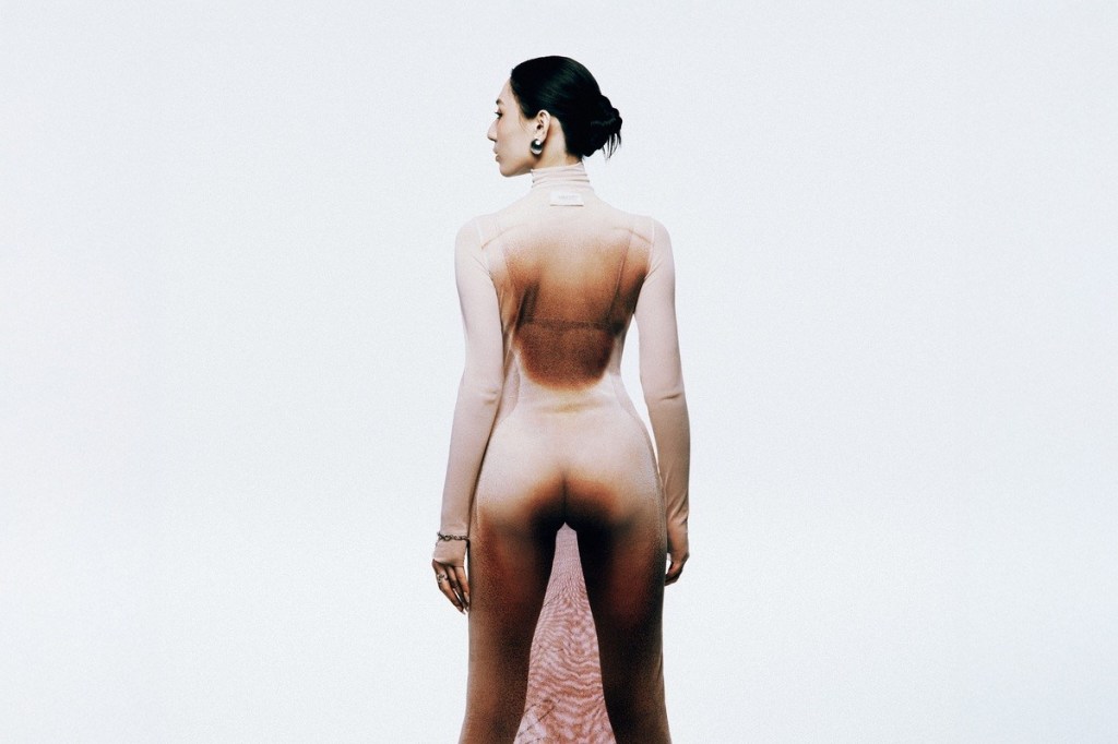 Haezee黃瑋昕推出全新專輯《UNLOCKED》！從外在到內心解鎖