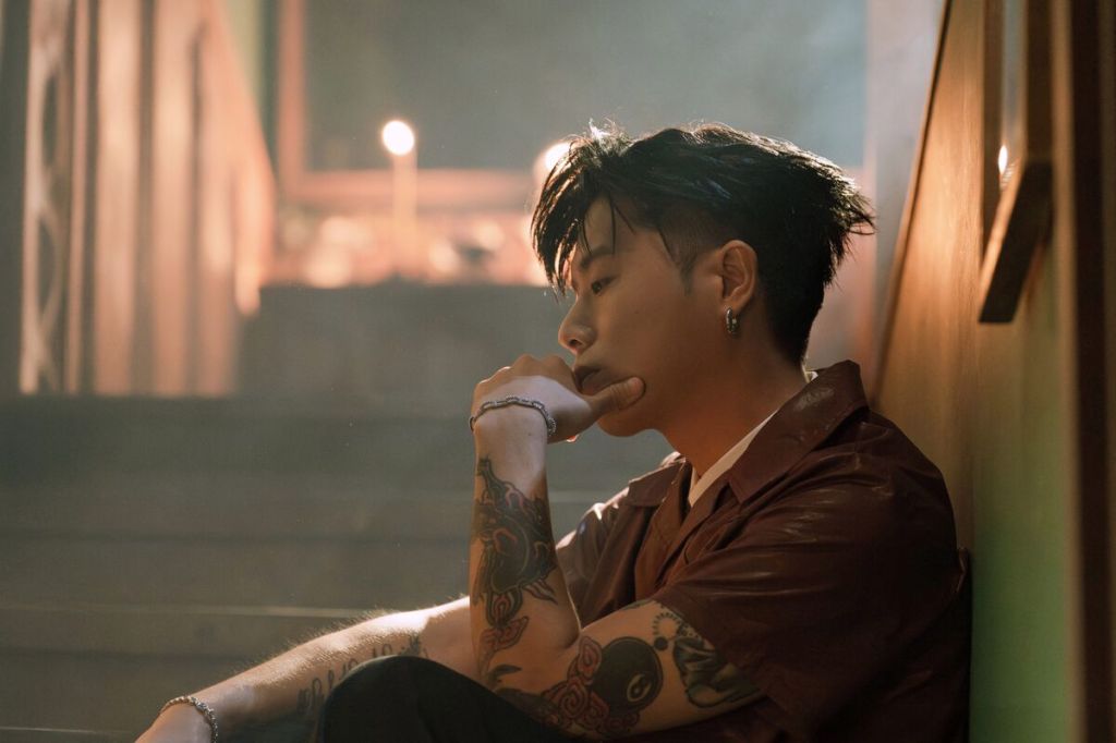 HowZ 即將推出全新專輯！第二波主打〈Mr. Wang〉講述第三者的故事