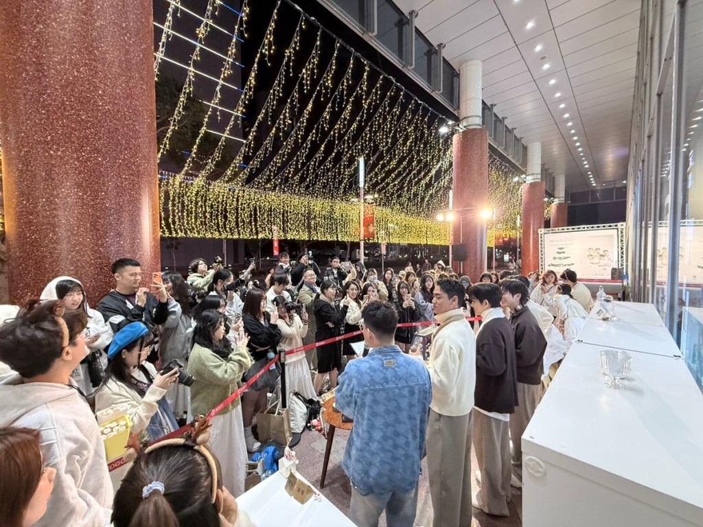 AcQUA源少年化身品牌「Soothe時氛聖誕摯友」！現場場人潮爆滿（Soothe時氛  提供）