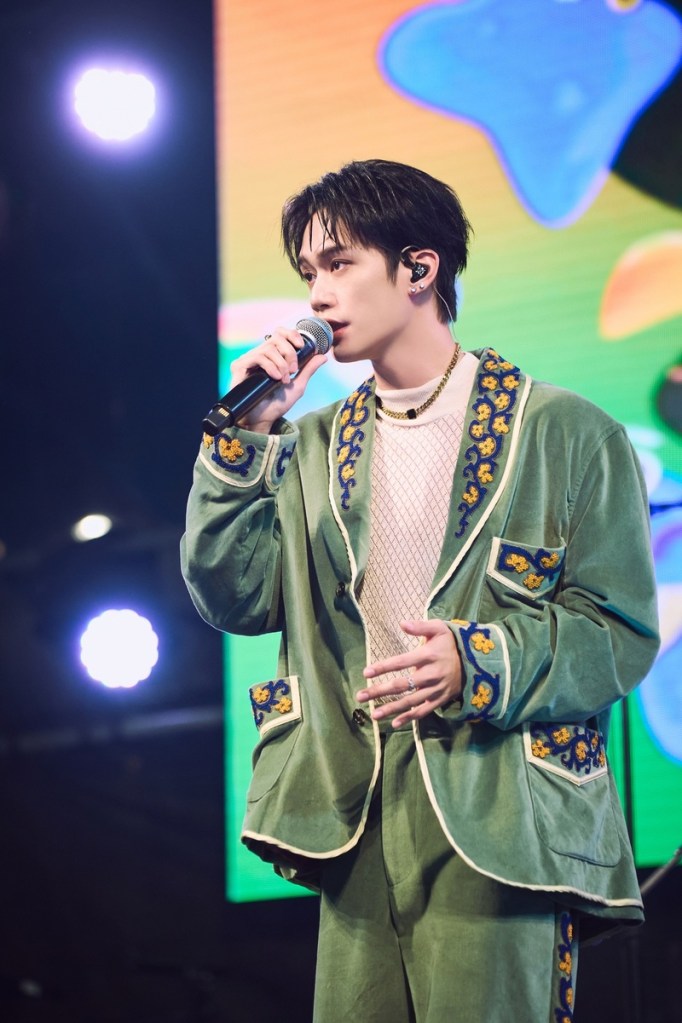 周子翔首次個人舞台-500趴演出 (照片提供:索尼音樂)