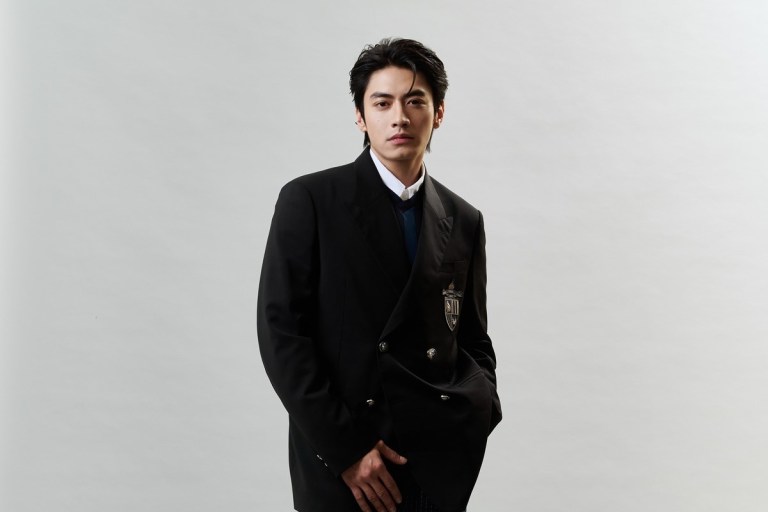 宋柏緯主演電影《那張照片裡的我們》!創作及演唱告白主題曲〈瞬間的遠方〉 – 一事無成的老編|華語流行音樂媒體