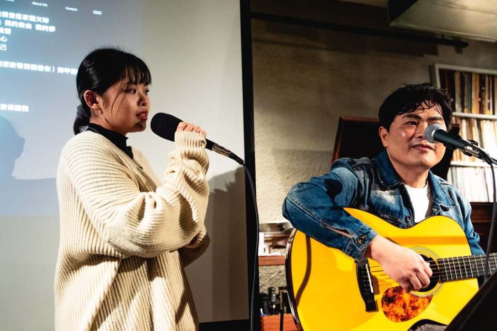 蘇明淵與女兒合唱