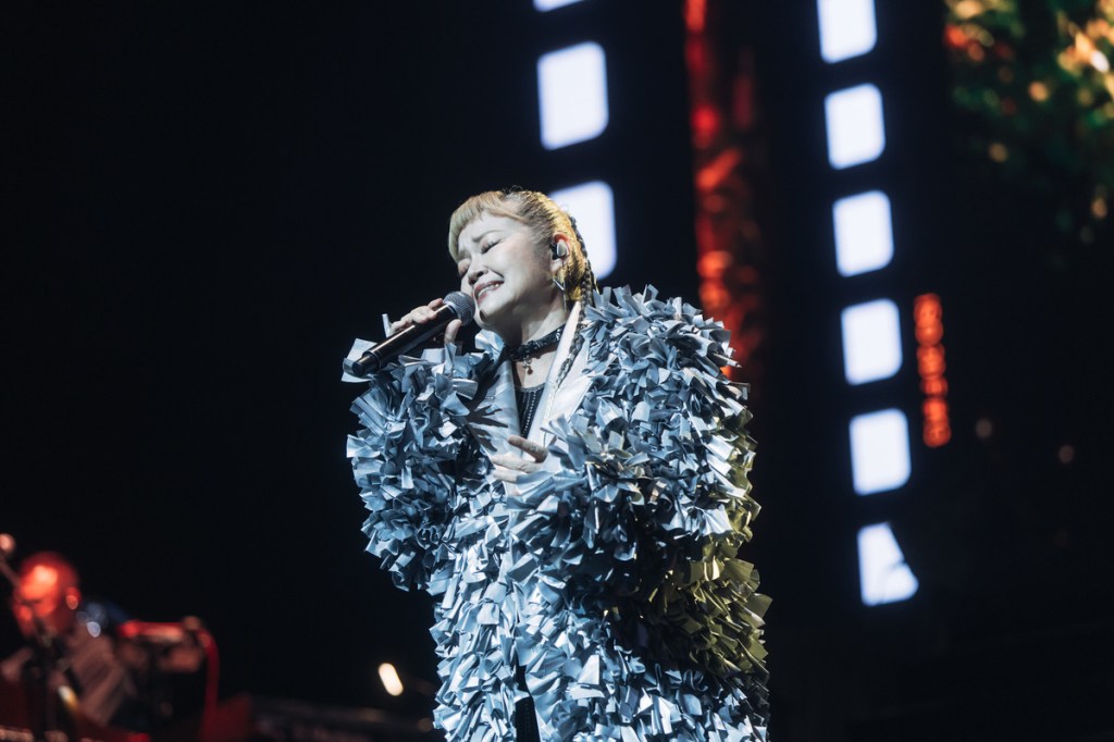 金智娟重現自身不敗經典〈飄洋過海來看你〉掀回憶殺