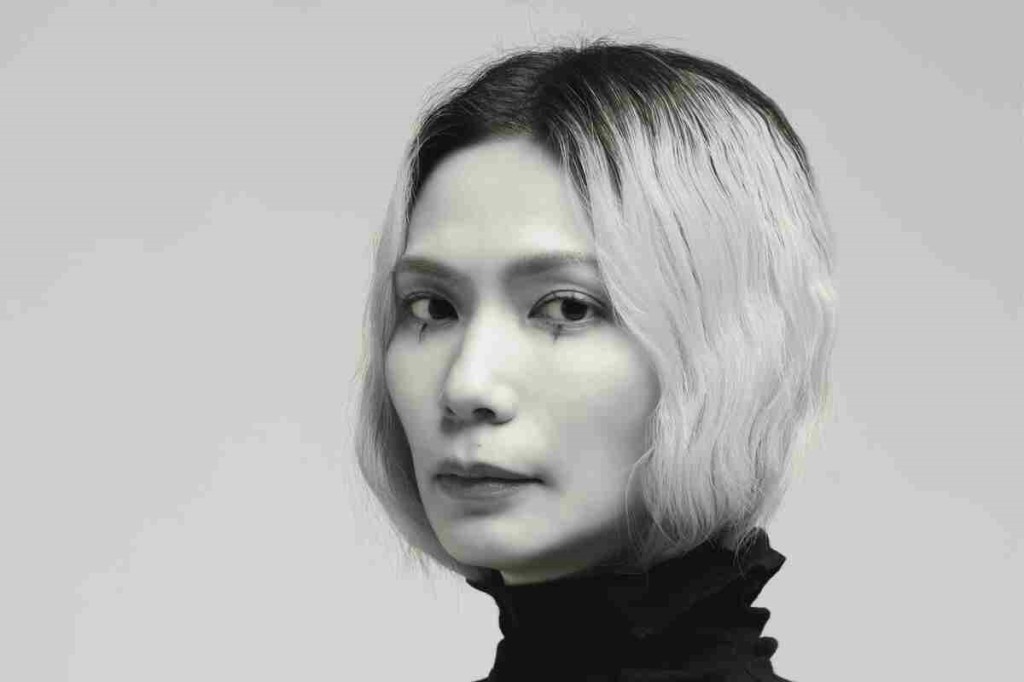 the Huiting 陳惠婷解鎖金音評審團主席後推出全新個人單曲〈甜蜜叛逆期〉！