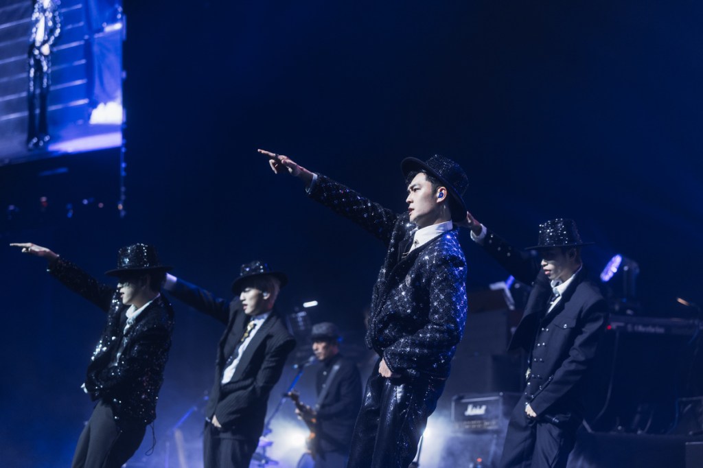 U:NUS特別在舞台上載歌載舞跳起帥氣帽子舞。圖_北流提供