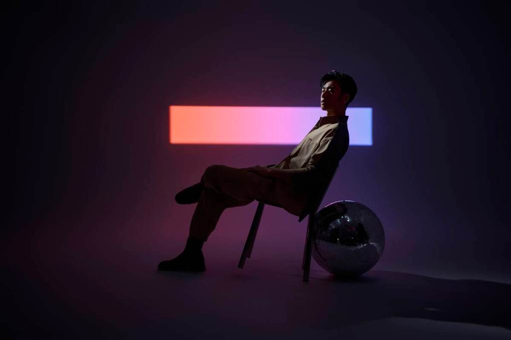  蕭子墨生日發新單曲〈調頻〉！為快節奏生活按下暫停鍵、自我調頻