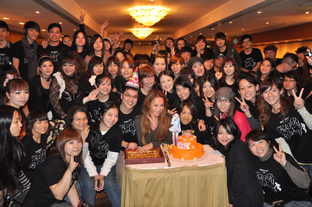 2012 CoCo 與歌迷大合照