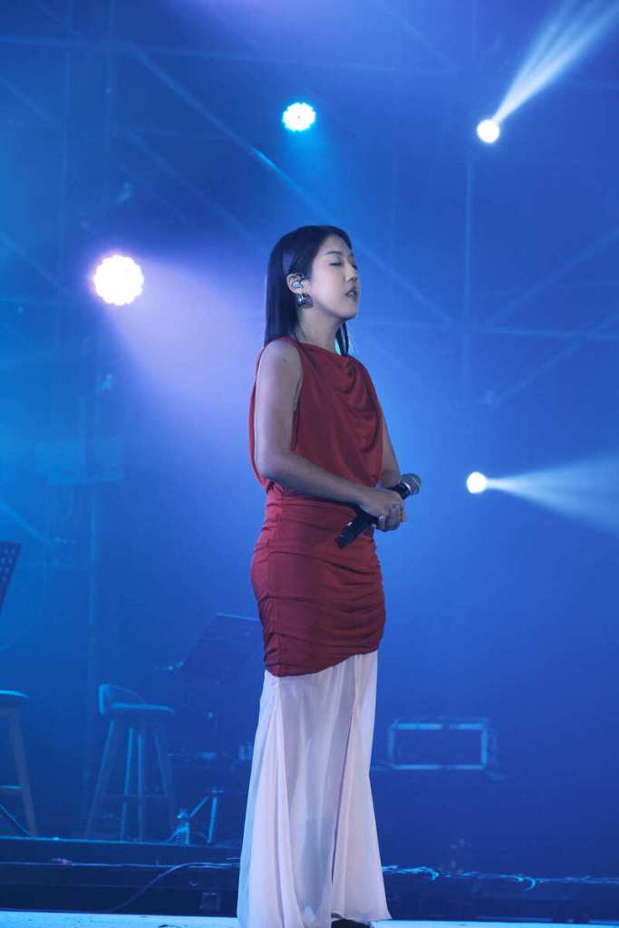 創作歌手李竺芯，即將帶給大家充滿驚喜的個人演唱會《痟水 Siáu Suí》(照片提供：時藝多媒體)