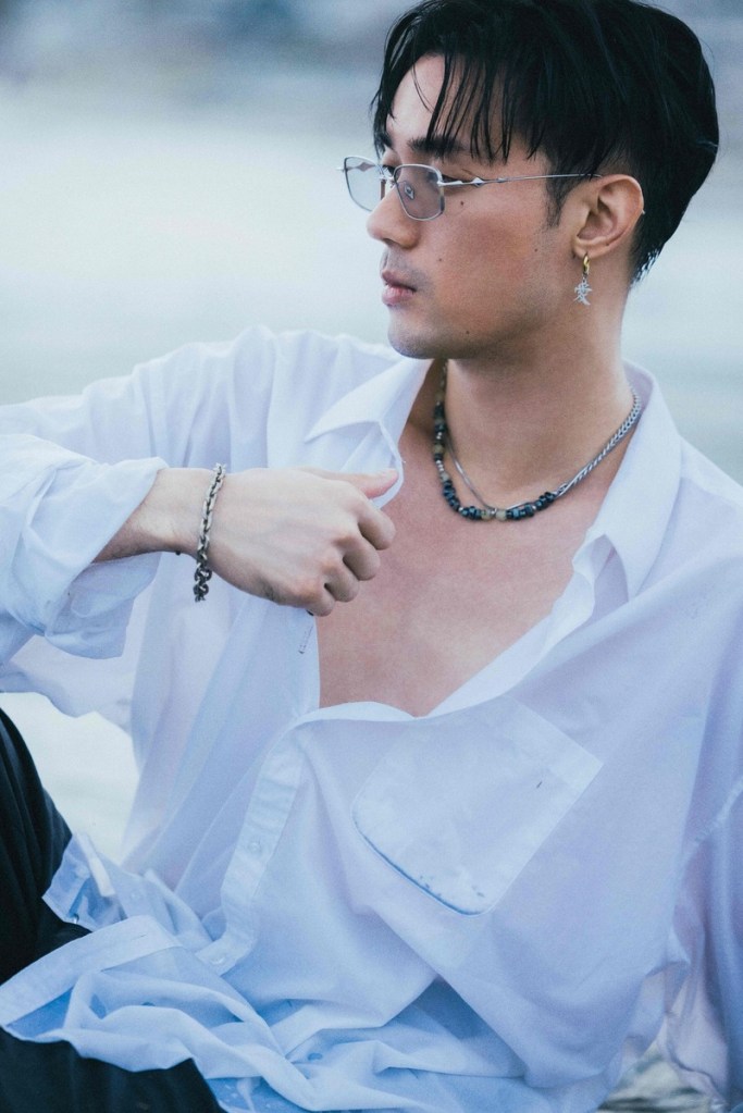 博文笑稱陰錯陽差成「寫真男星」(圖_ 華納音樂 提供)