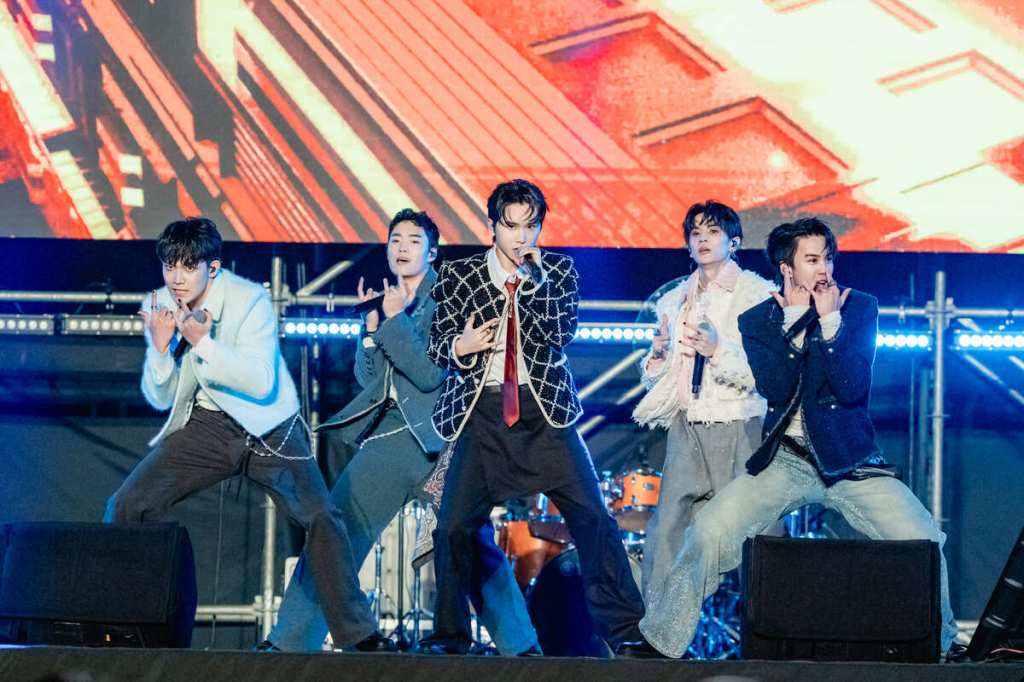 AcQUA 源少年跨年夜連趕兩場！雲林融入異國元素、高雄展示樂器才藝