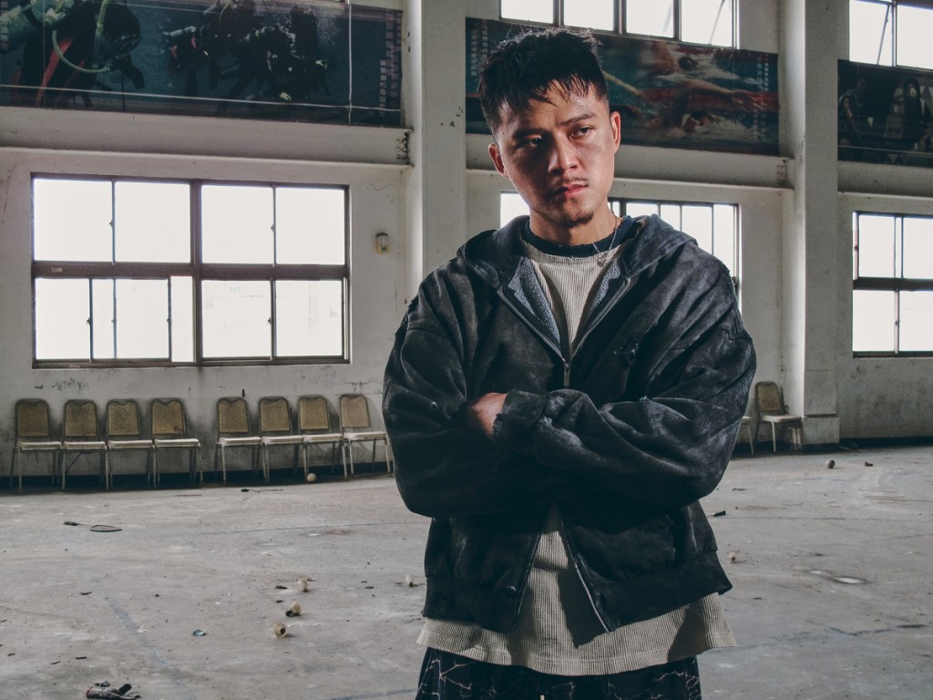 FRαNKIE阿法〈Ornaments & Arguments 2.0〉MV劇照