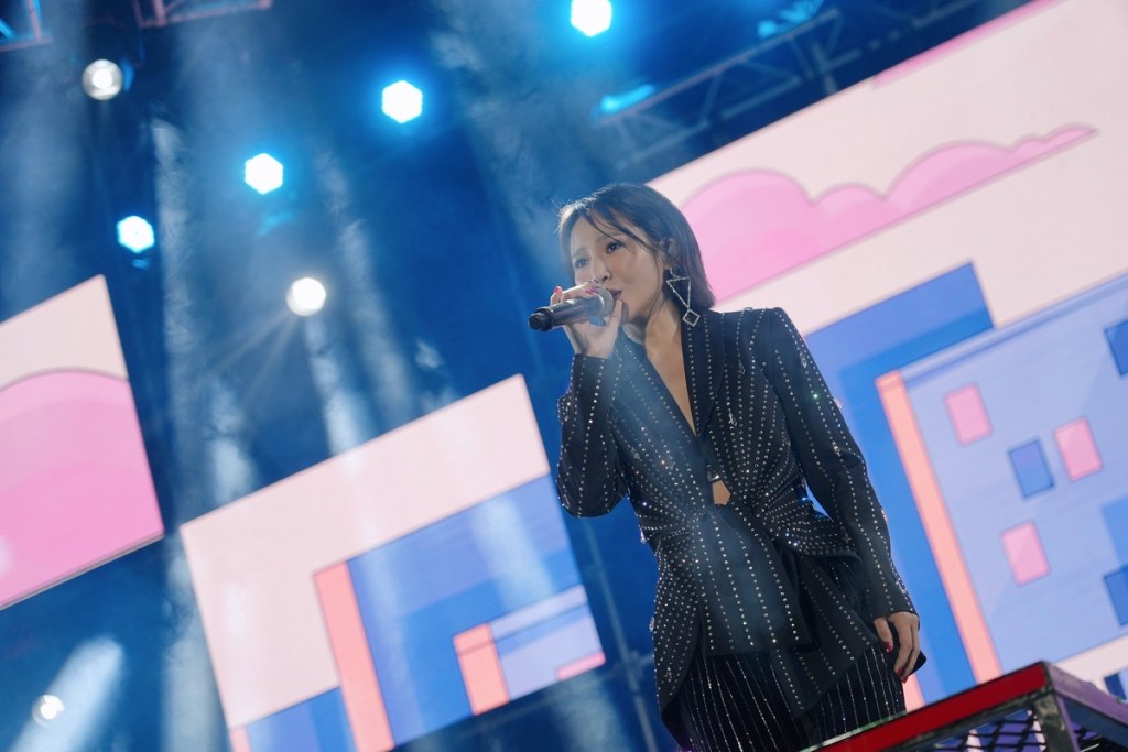 梁文音跨年夜從八里趕場到屏東