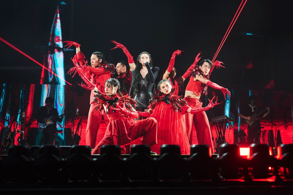 魏如萱第五度攻台北小巨蛋開唱！首場邀請自然捲奇哥驚喜合體