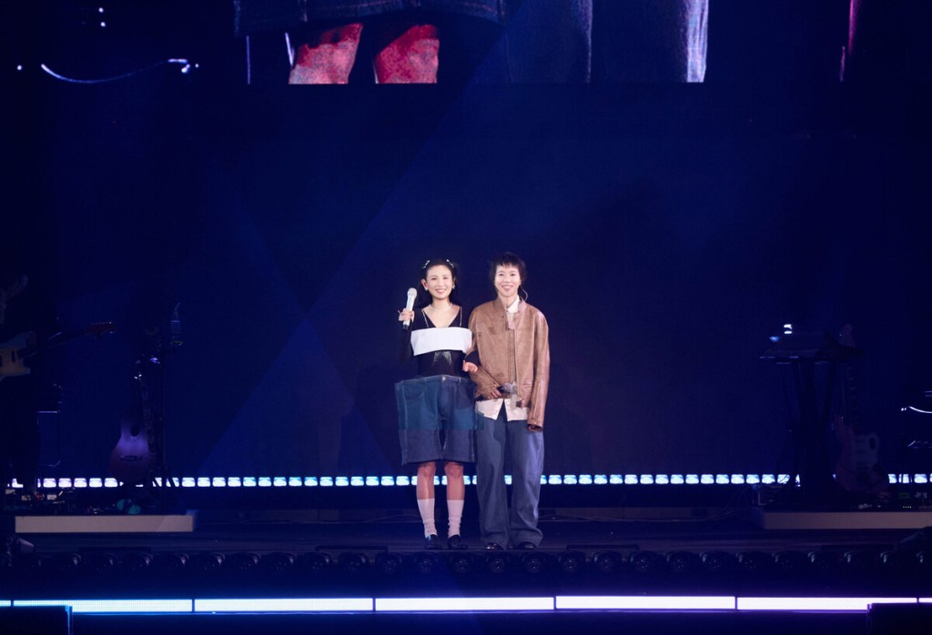 魏如萱《怪奇的珍珠》小巨蛋迎來第二場！好友竇靖童驚喜現身擔任嘉賓