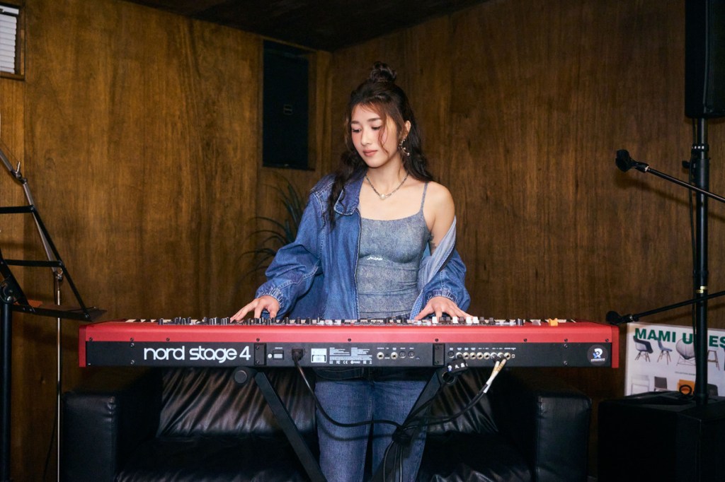 陳以諾推出首張母語創作專輯《慢花誌》！將客語融合粵、華、英等語言