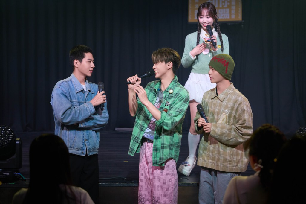 佳辰(左起)、文廷、子翔