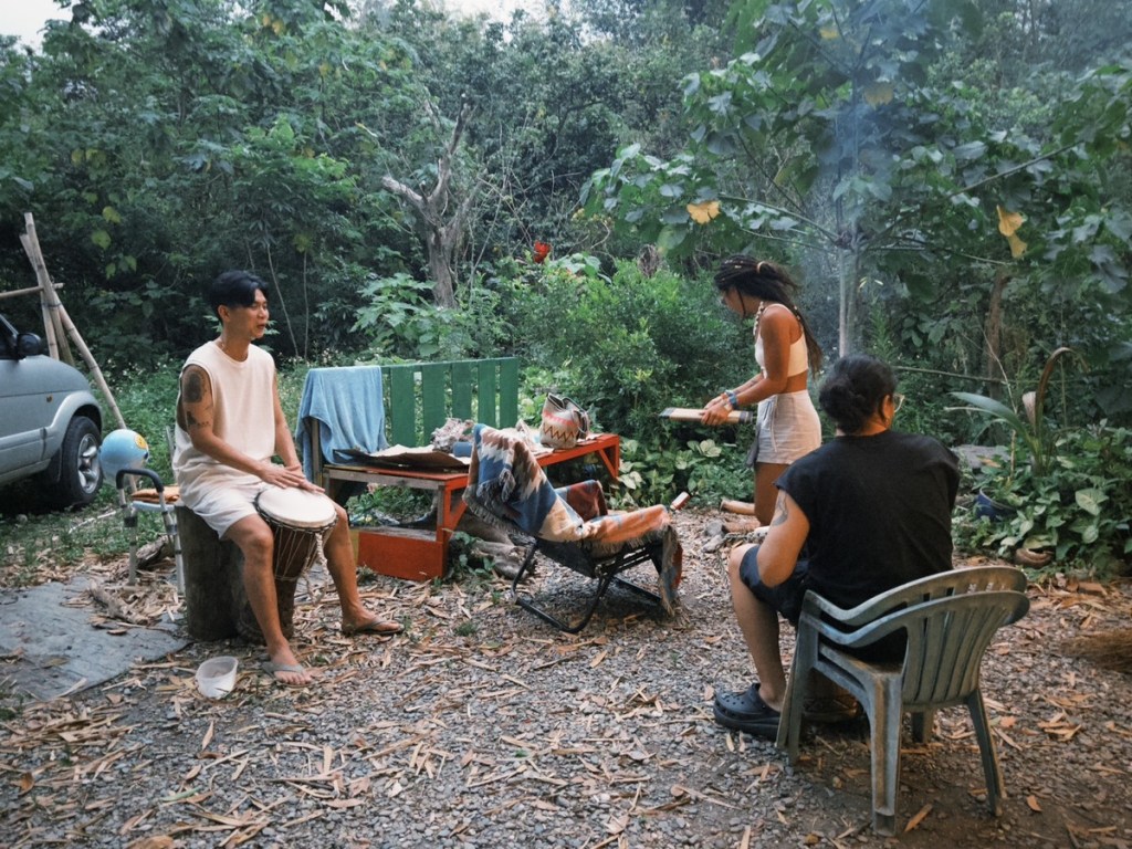 雷擎新單曲〈藍色公路〉記錄一趟臨時出發的環島公路巡演 (照片提供:春雷音樂)