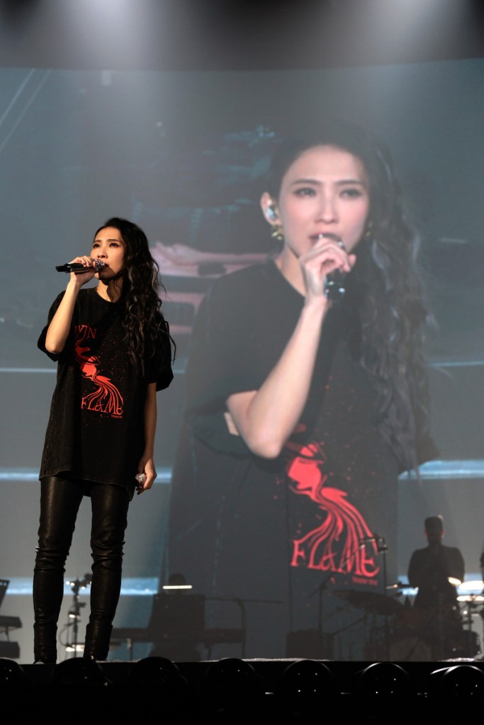 戴佩妮《雙生火焰》演唱會3/21高雄巨蛋登場