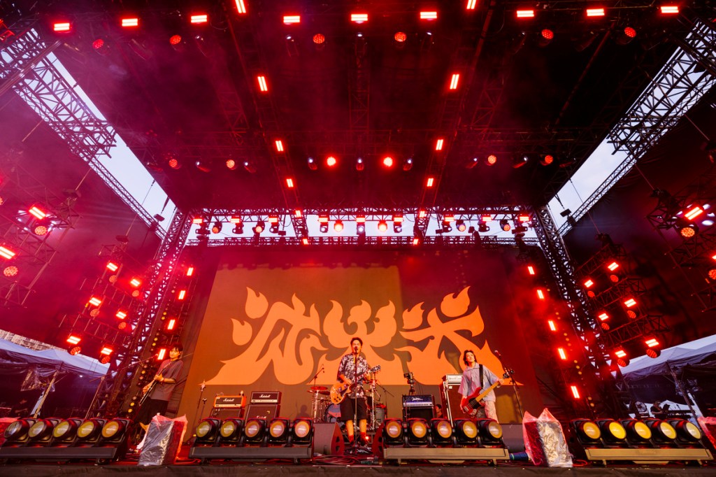 滅火器再次展現在地龐克霸主