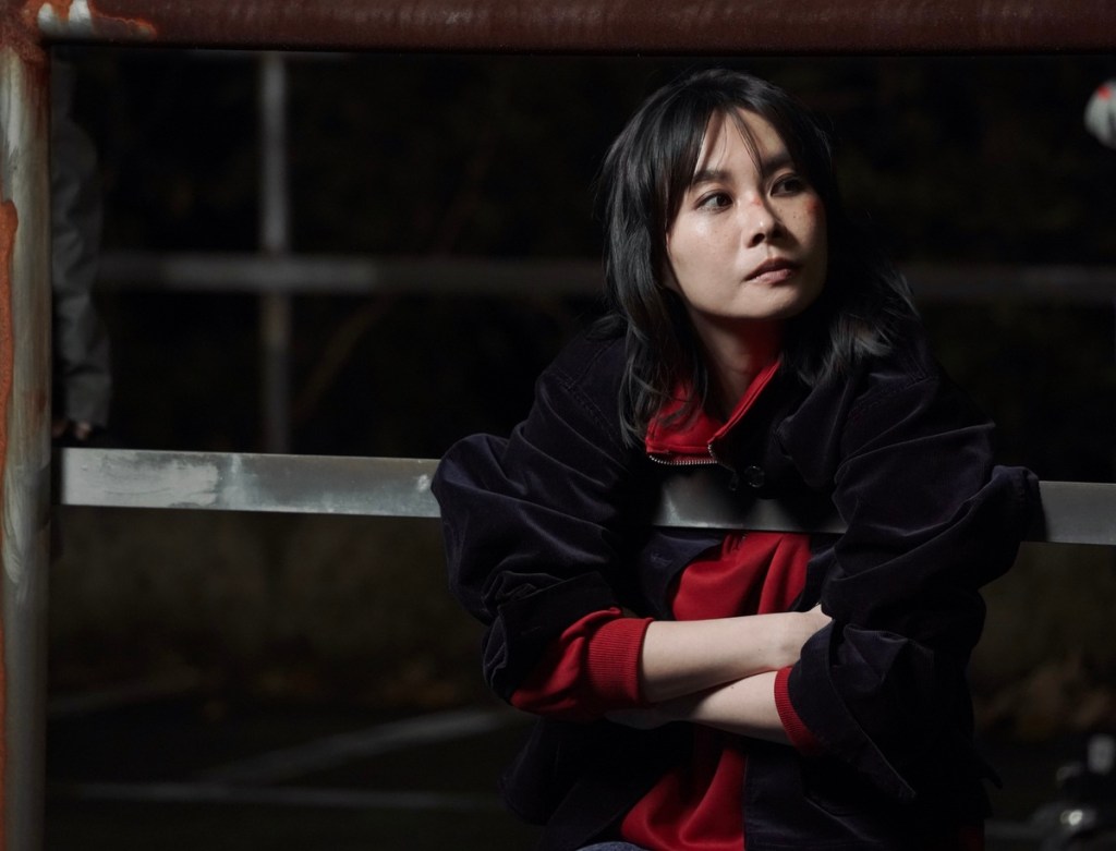 金曲歌后鄭宜農為新歌MV變身「動作片演員扮帥氣女飛賊顛覆乖乖牌形象